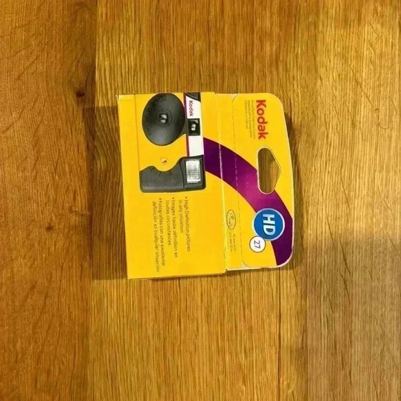Kodak HD Power flash disposable camera- 27 pictures - Picture 2 of 3